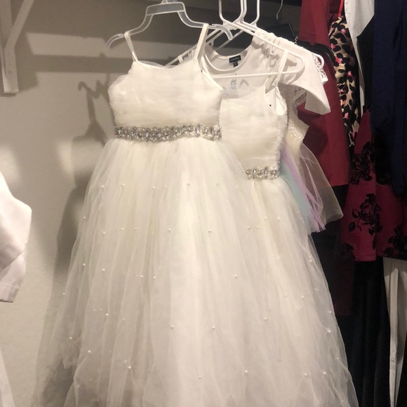 Formal girls dresses - Picture 2 of 4